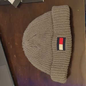 Tommy Hilfiger winter hat